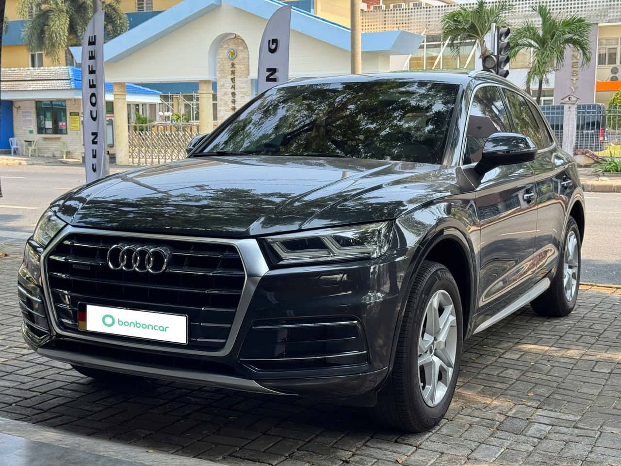 AUDI Q5