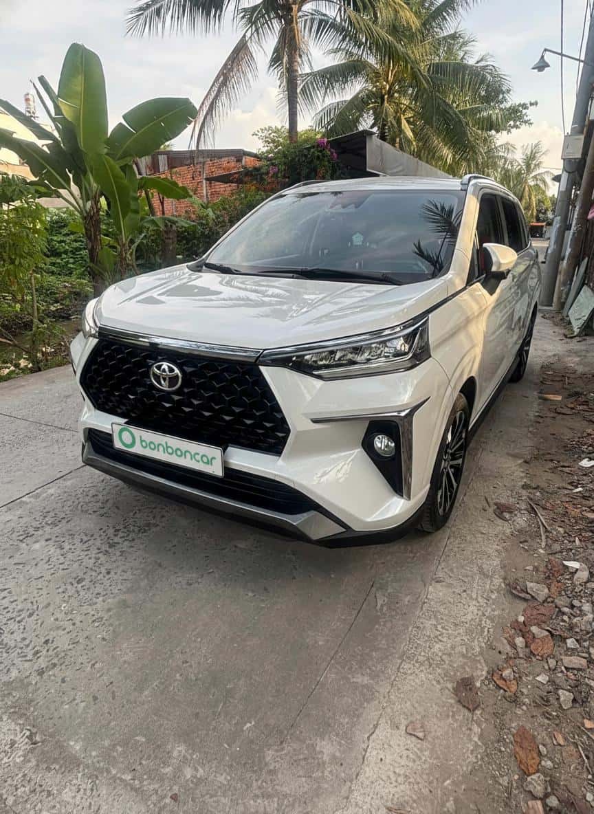 Toyota Veloz Cross