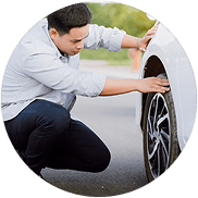 Chủ xe thực hiện